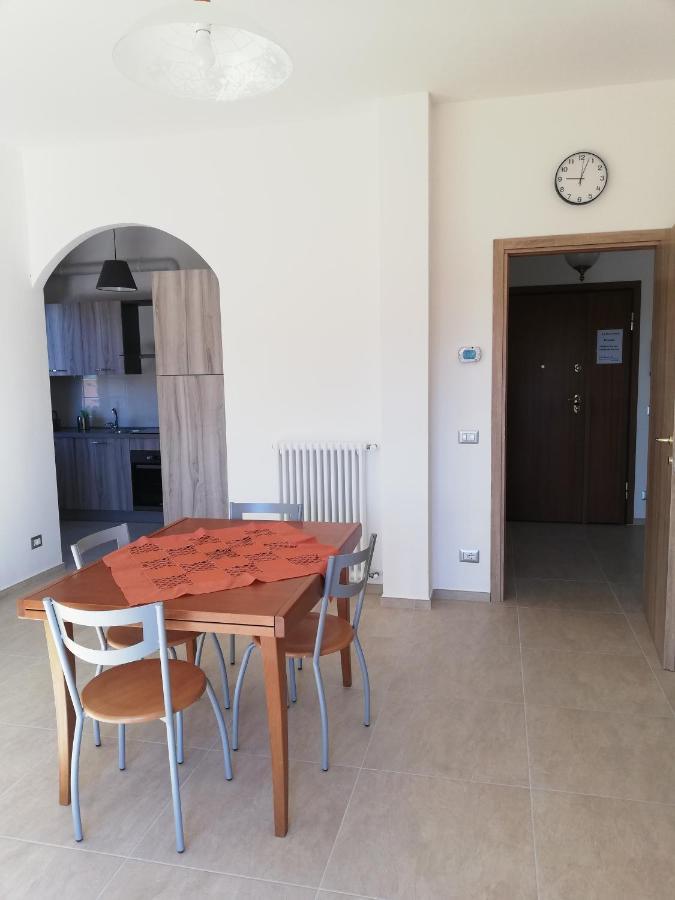 La Rosa Rossa Apartment Cambiasca Luaran gambar