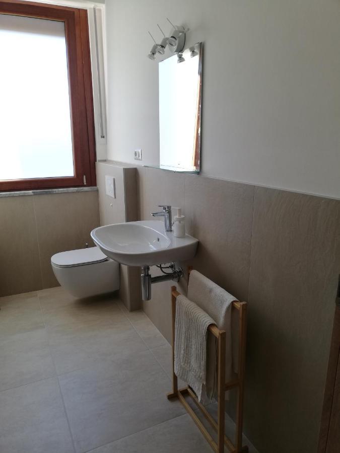 La Rosa Rossa Apartment Cambiasca Luaran gambar